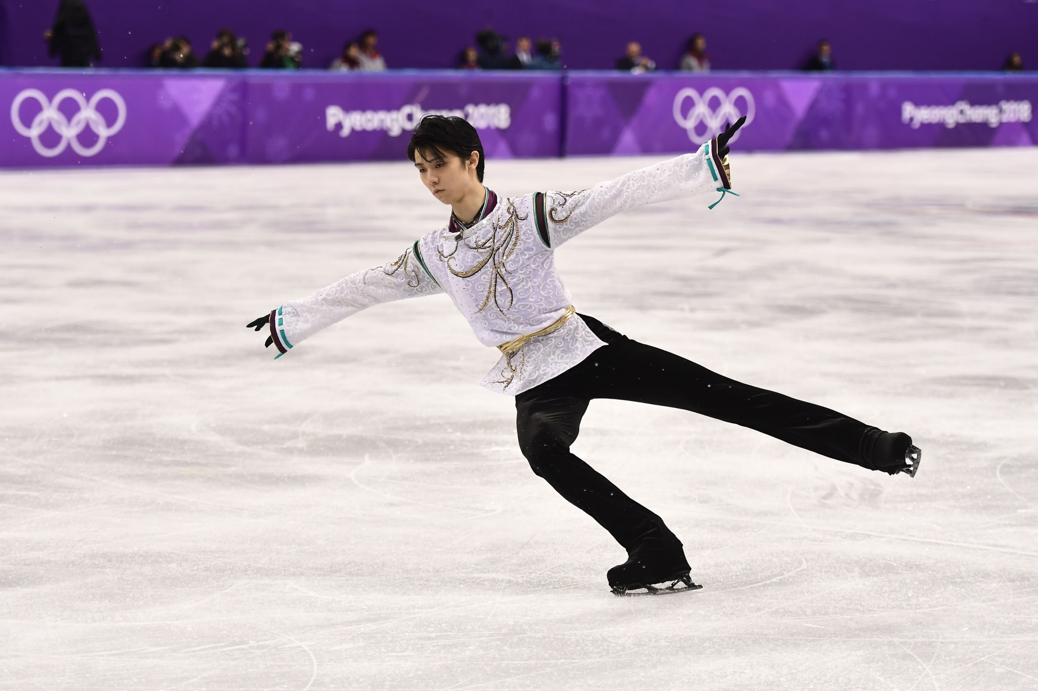 Two-time Olympic figure skating champion Hanyu retires